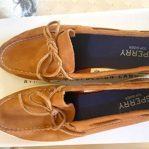 Tan Sperry Top-Siders Women's Size 9